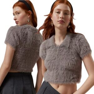 Kimchi Blue Urban Outfitters Luna Fuzzy Cropped Polo Sweater Womens Size Small